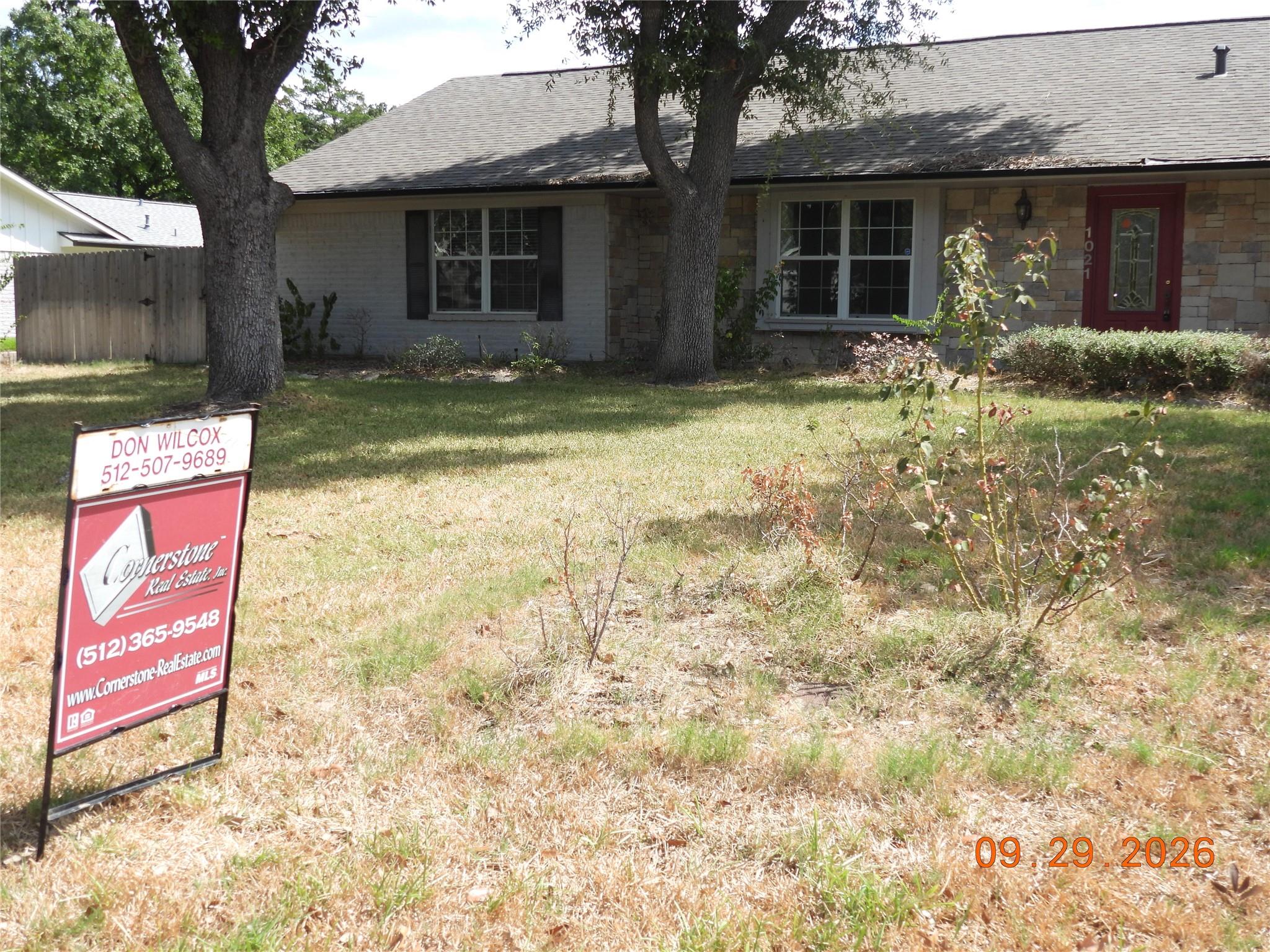 1021 Rose Circle