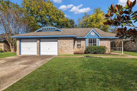 Photo of 13707 Eastbourne Drive, Houston, TX 77034 (MLS # 4519205)