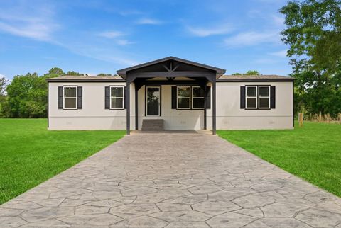 Photo of 148 Cr Road 2198, Cleveland, TX 77327 (MLS # 2515302)