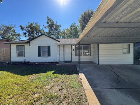 Photo of 514 Bertloma Street, Pasadena, TX 77502 (MLS # 95908031)