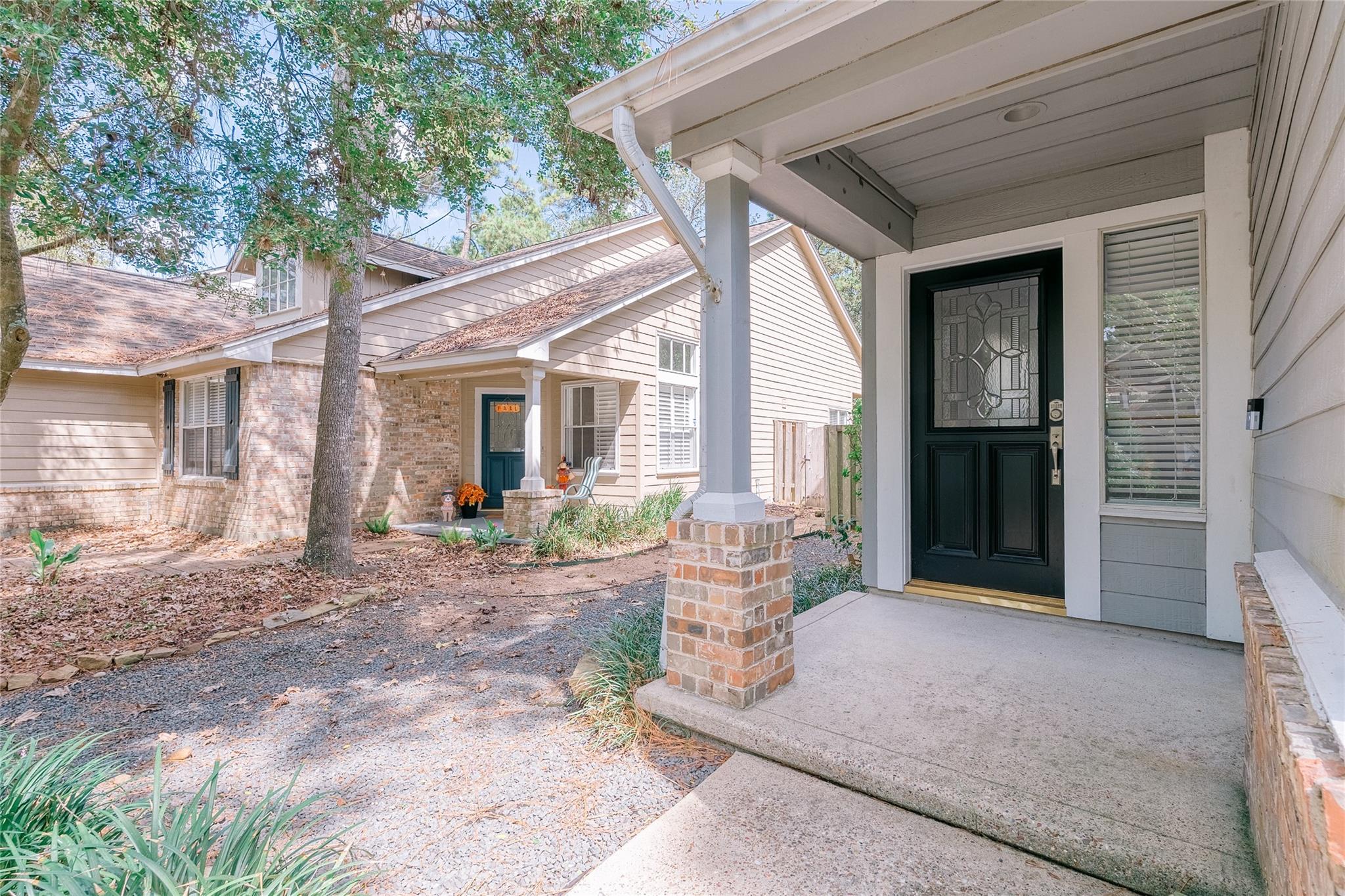 22 E New Avery Place