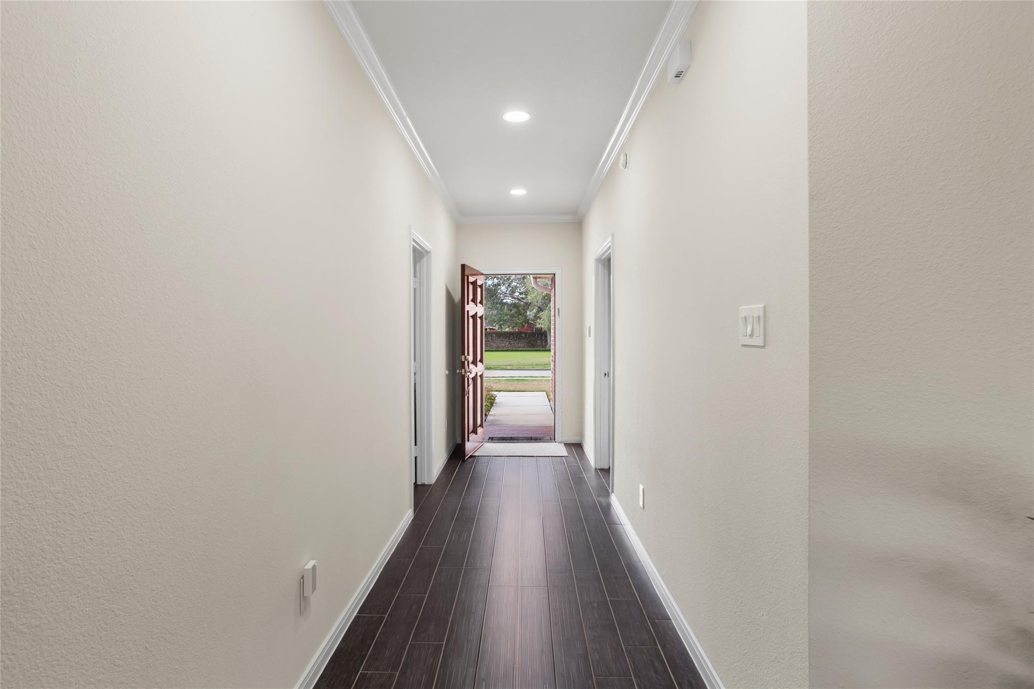 1995 Brentwood Drive