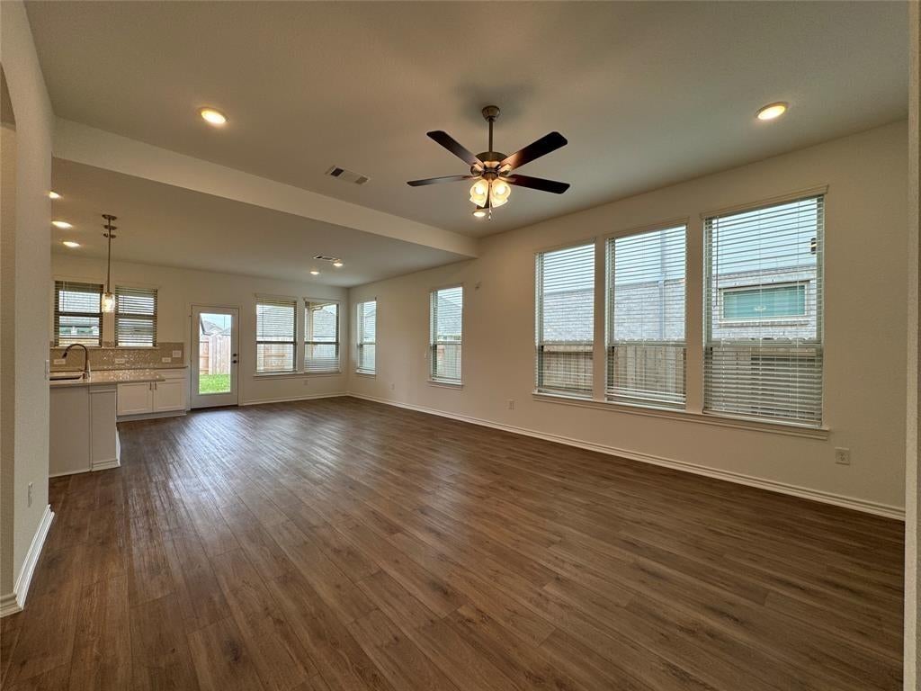 1208 Jasmine View Ln