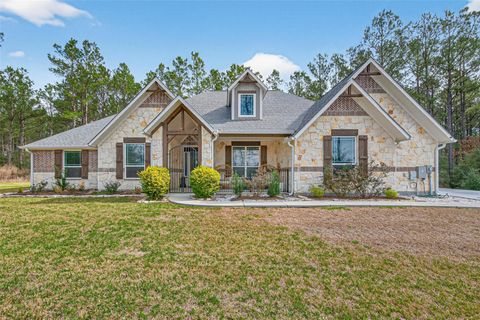 Homes For Sale - 15516 Forest Grove Drive<br/> Willis, TX 77378