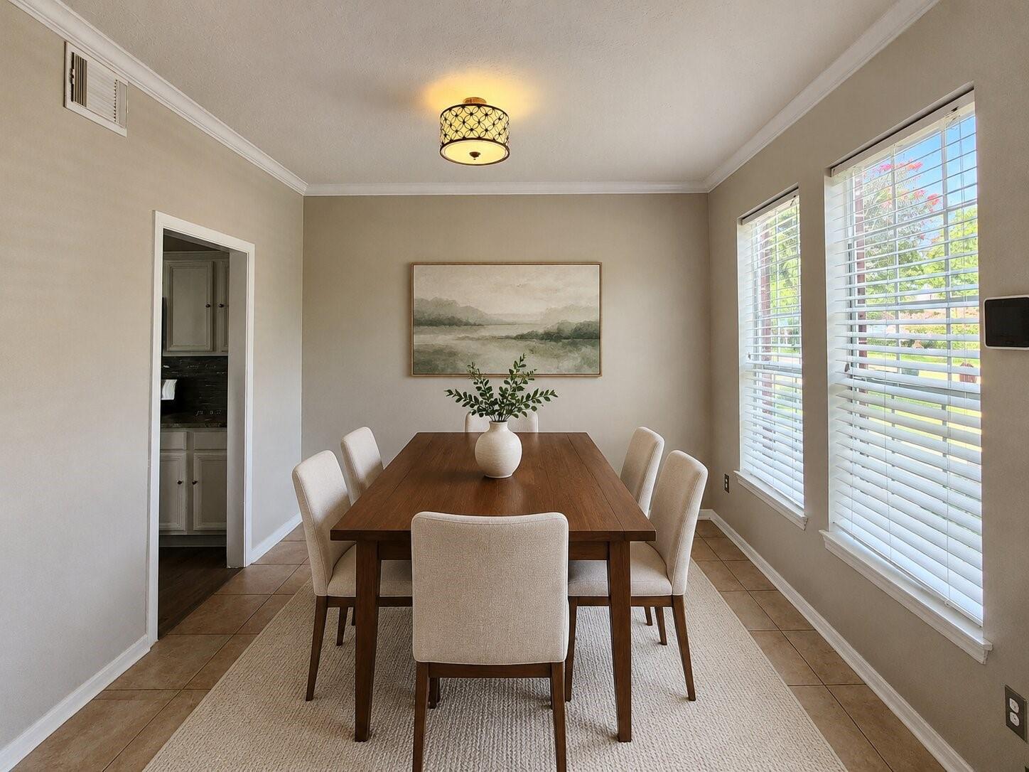 2412 N Mission Circle