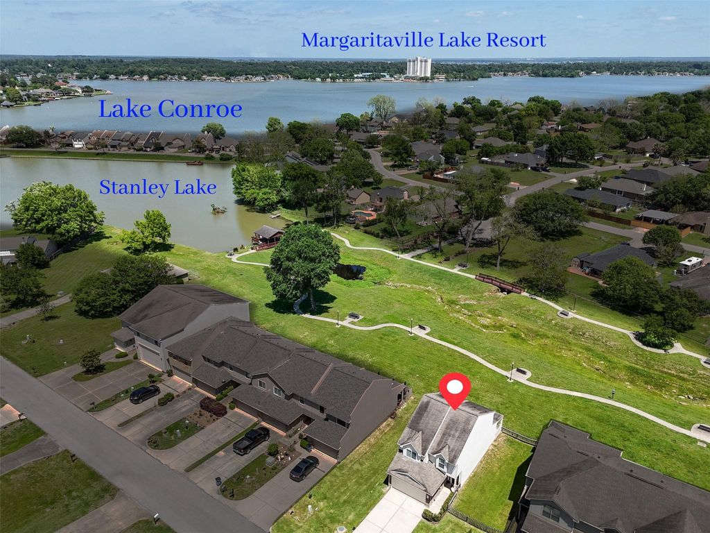 Photo of 406 Lazy Lane, Montgomery, TX 77356 (MLS # 11140128)