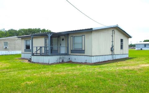 Photo of 115 Ava Lane, Trinity, TX 75862 (MLS # 86878442)
