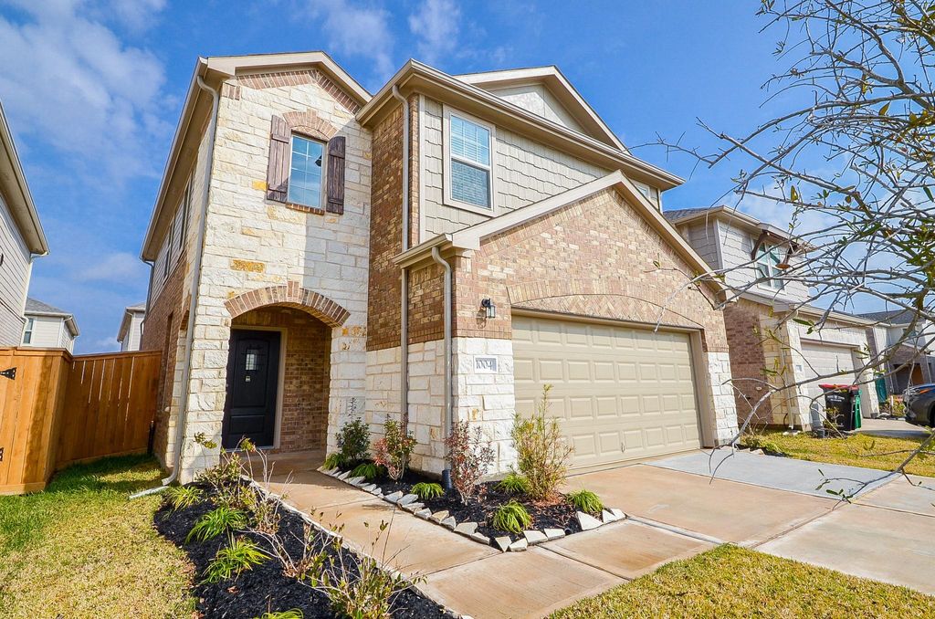 Photo of 1004 Laguna Cove Drive, Katy, TX 77493 (MLS # 29303859)