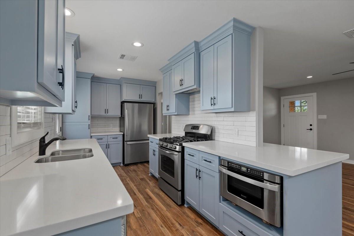 28792 Waller Gladish Road