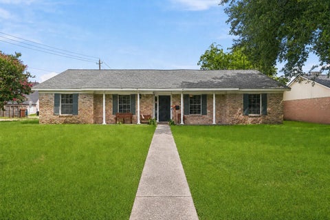 Photo of 9546 Meadowvale Drive, Houston, TX 77063 (MLS # 93510958)