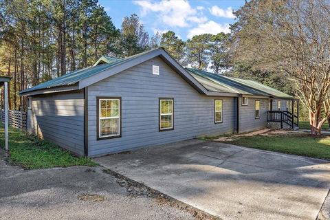 Photo of 7805 State Highway 87 S, Shelbyville, TX 75973 (MLS # 84801185)