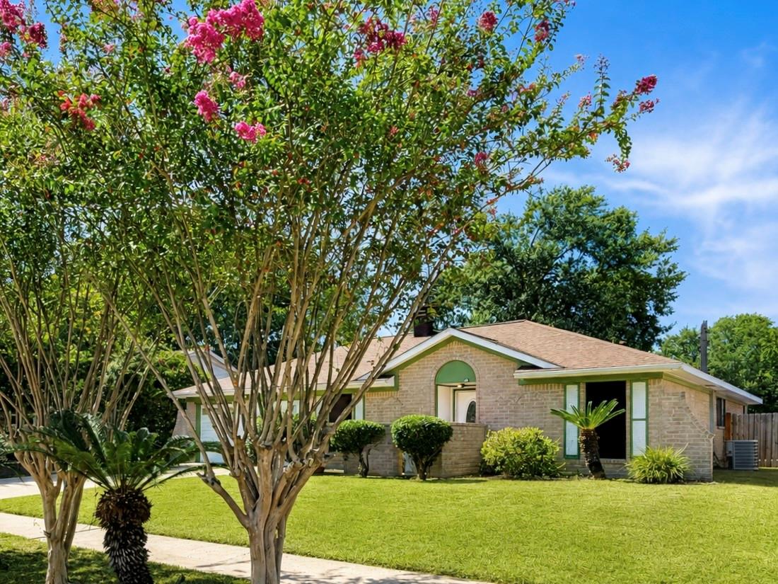 430 Shady Glade Drive