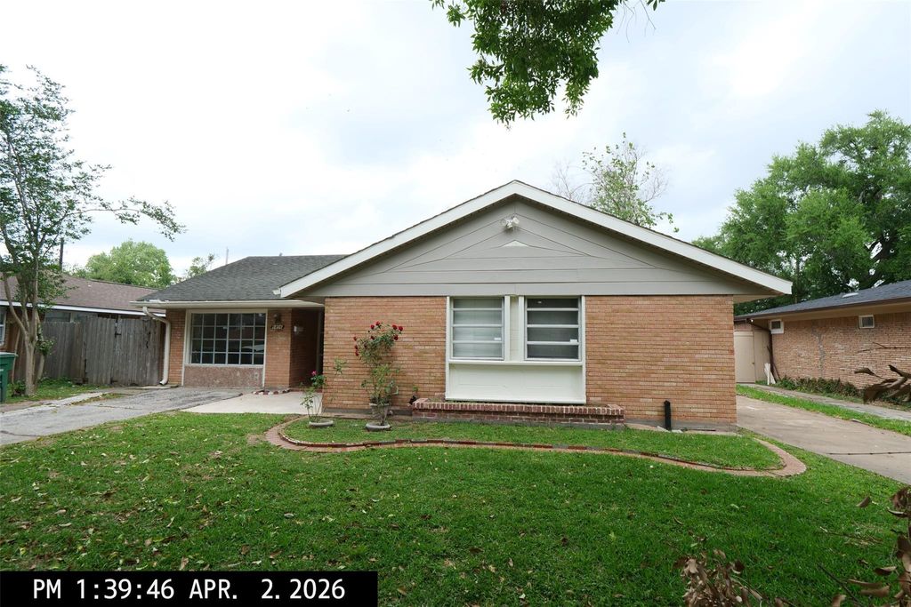 Photo of 6406 Scribner, Houston, TX 77074 (MLS # 95831795)