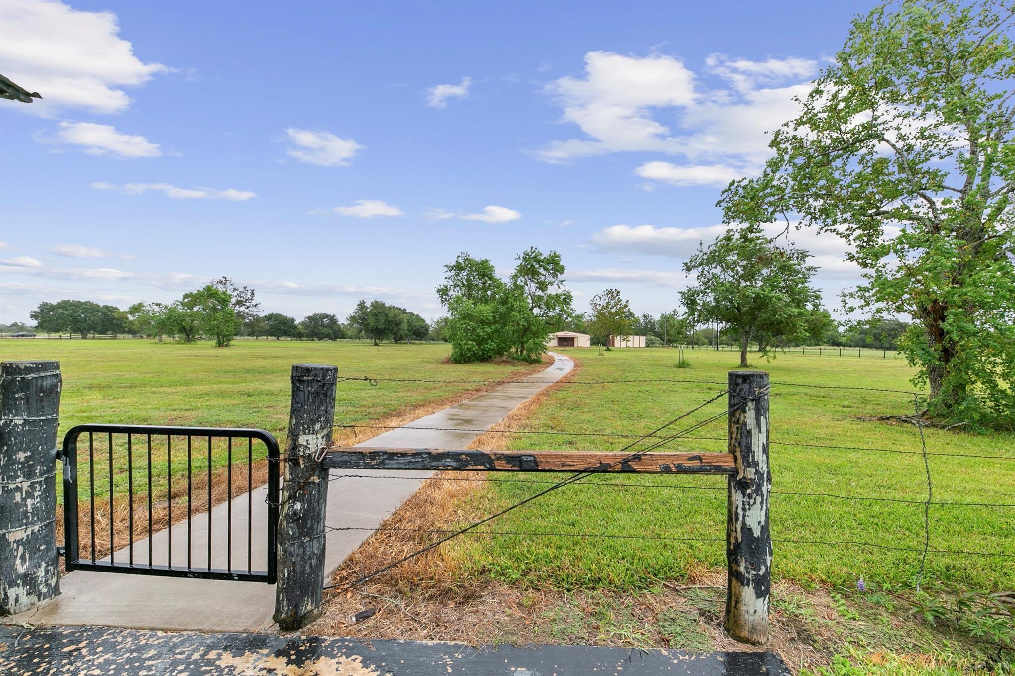 722 Settegast Ranch Road