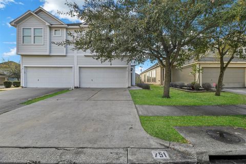 Photo of 751 San Jacinto Circle, Baytown, TX 77521 (MLS # 10195473)
