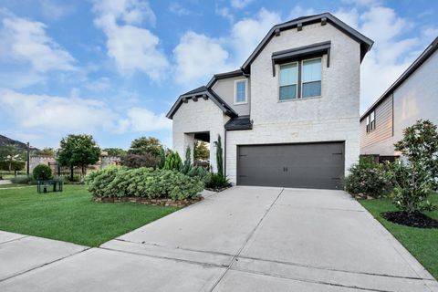 Photo of 6707 Regatta Park Lane, Katy, TX 77494 (MLS # 42520393)
