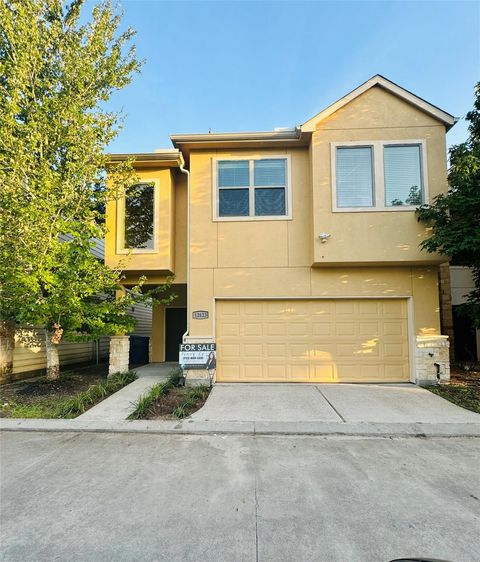 Photo of 12623 Ashford Shore Dr Drive, Houston, TX 77072 (MLS # 6182674)