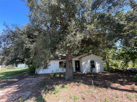 Photo of 462 Avenue B, Markham, TX 77456 (MLS # 16647334) Photo of 462 Avenue B, Markham, TX 77456 (MLS # 16647334)