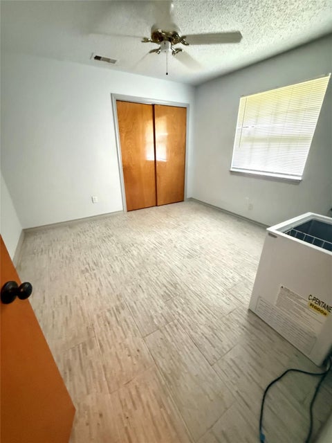 Tiny photo for 1410 S Dance Drive, West Columbia, TX 77486 (MLS # 43302434)