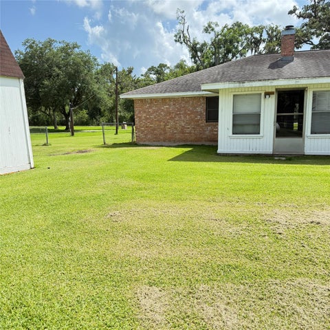Tiny photo for 1410 S Dance Drive, West Columbia, TX 77486 (MLS # 43302434)