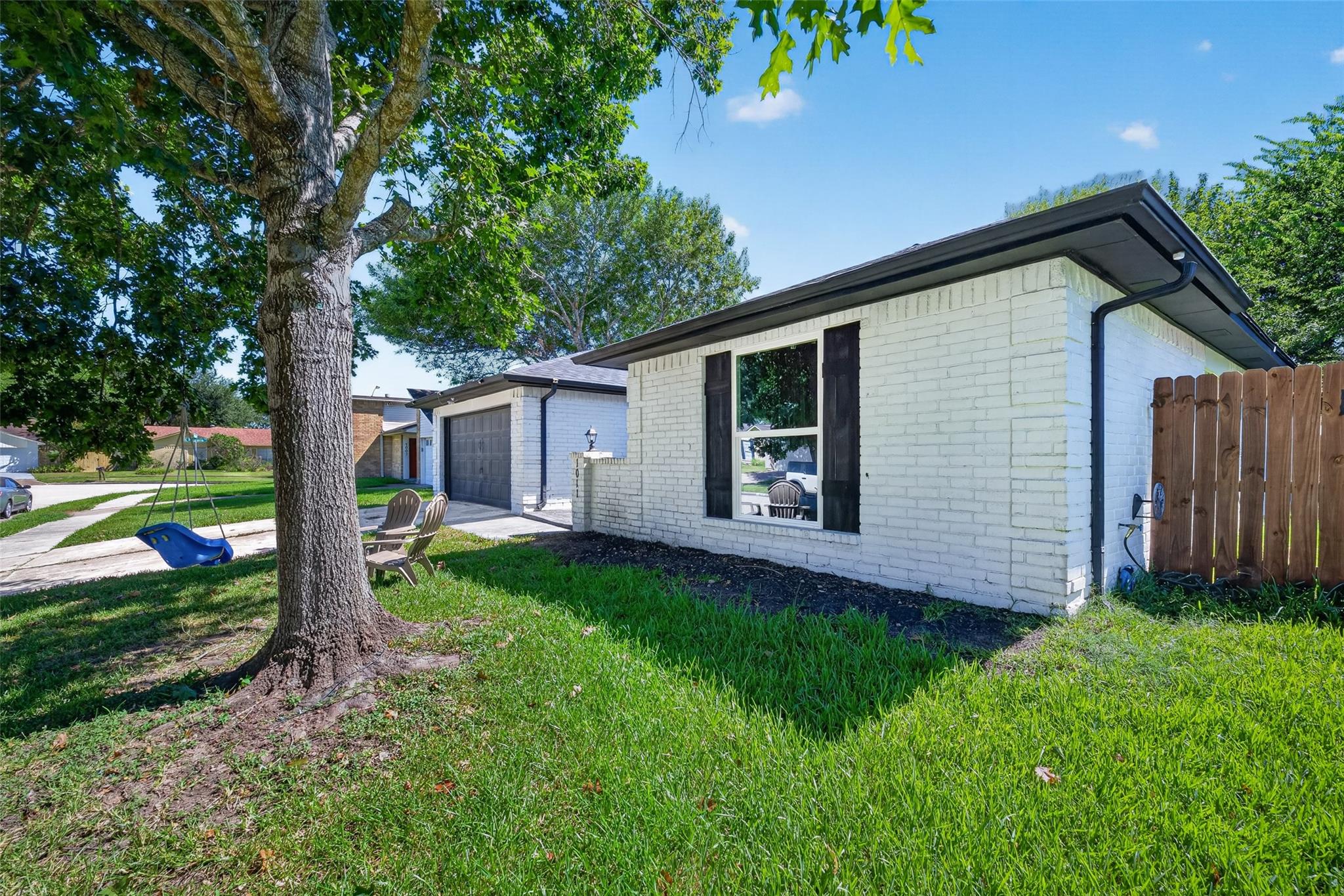 1011 Kensington Drive