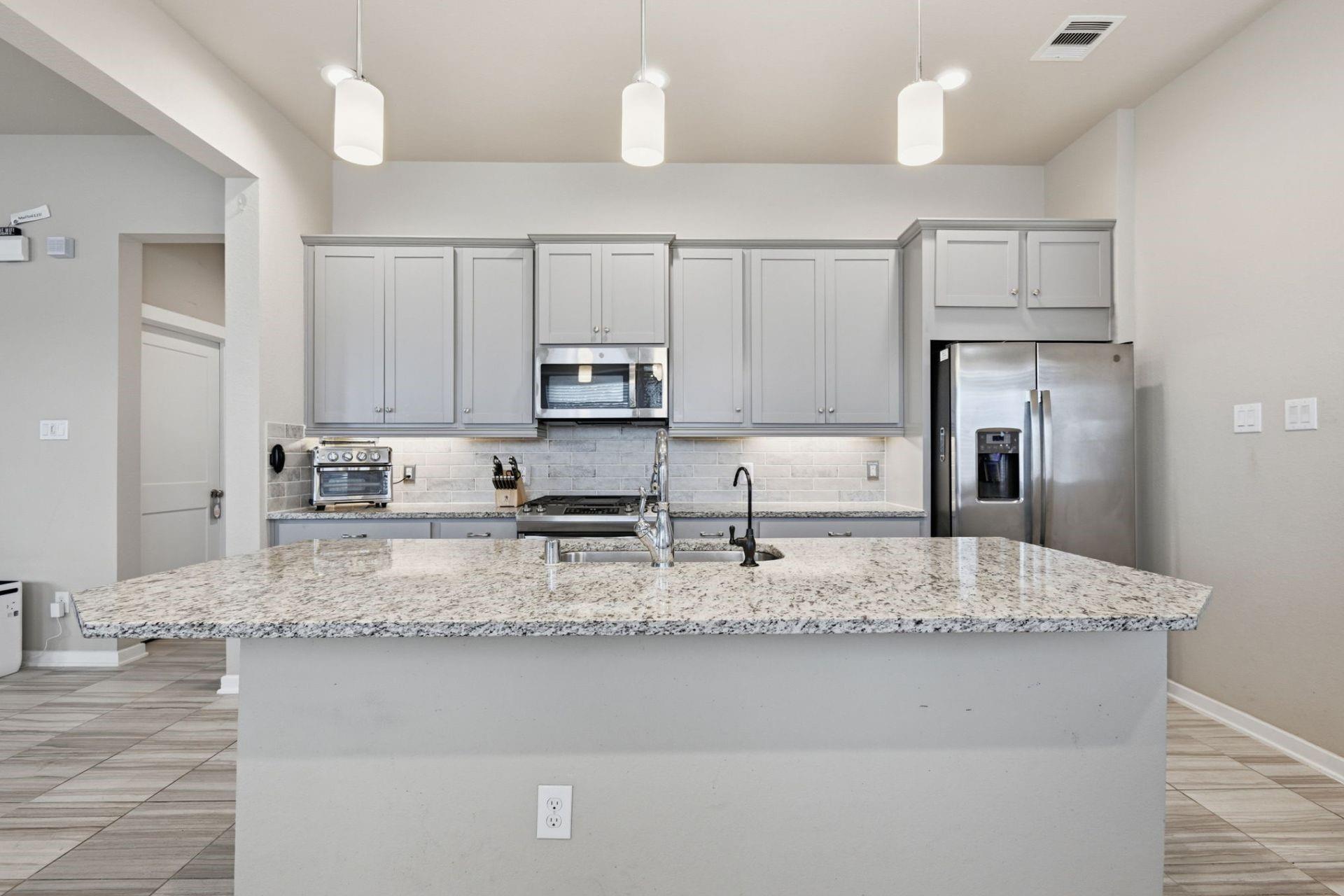 6123 Dovetail Cliff Court