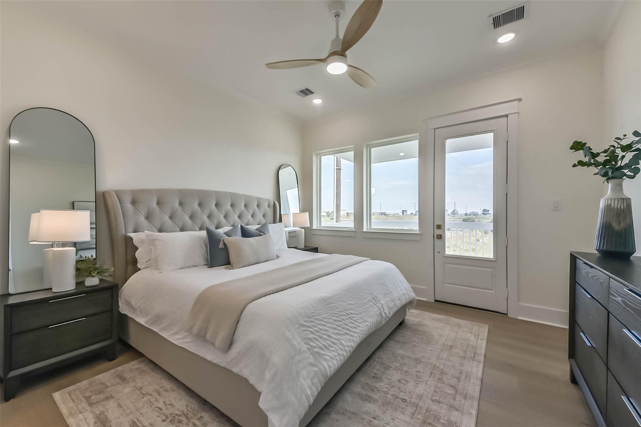 4011 Miramar Court