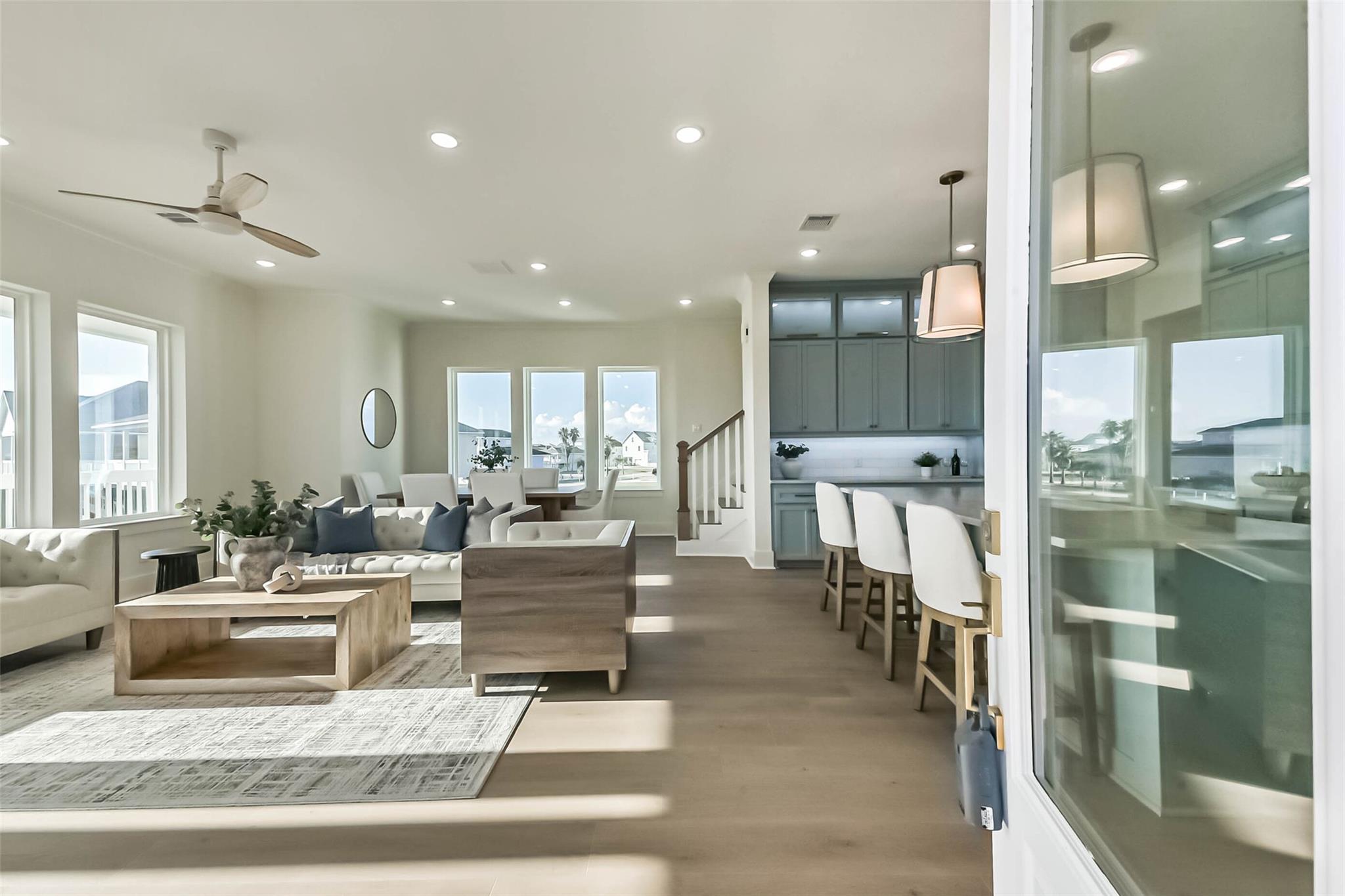 4011 Miramar Court