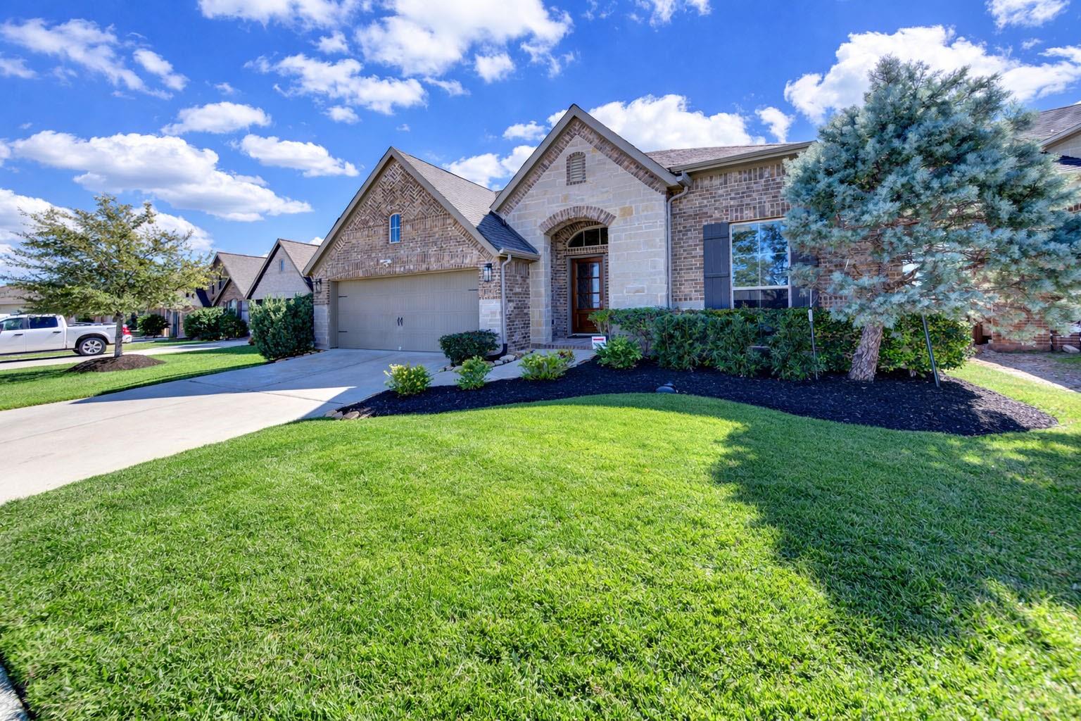 24303 Bludana Lane
