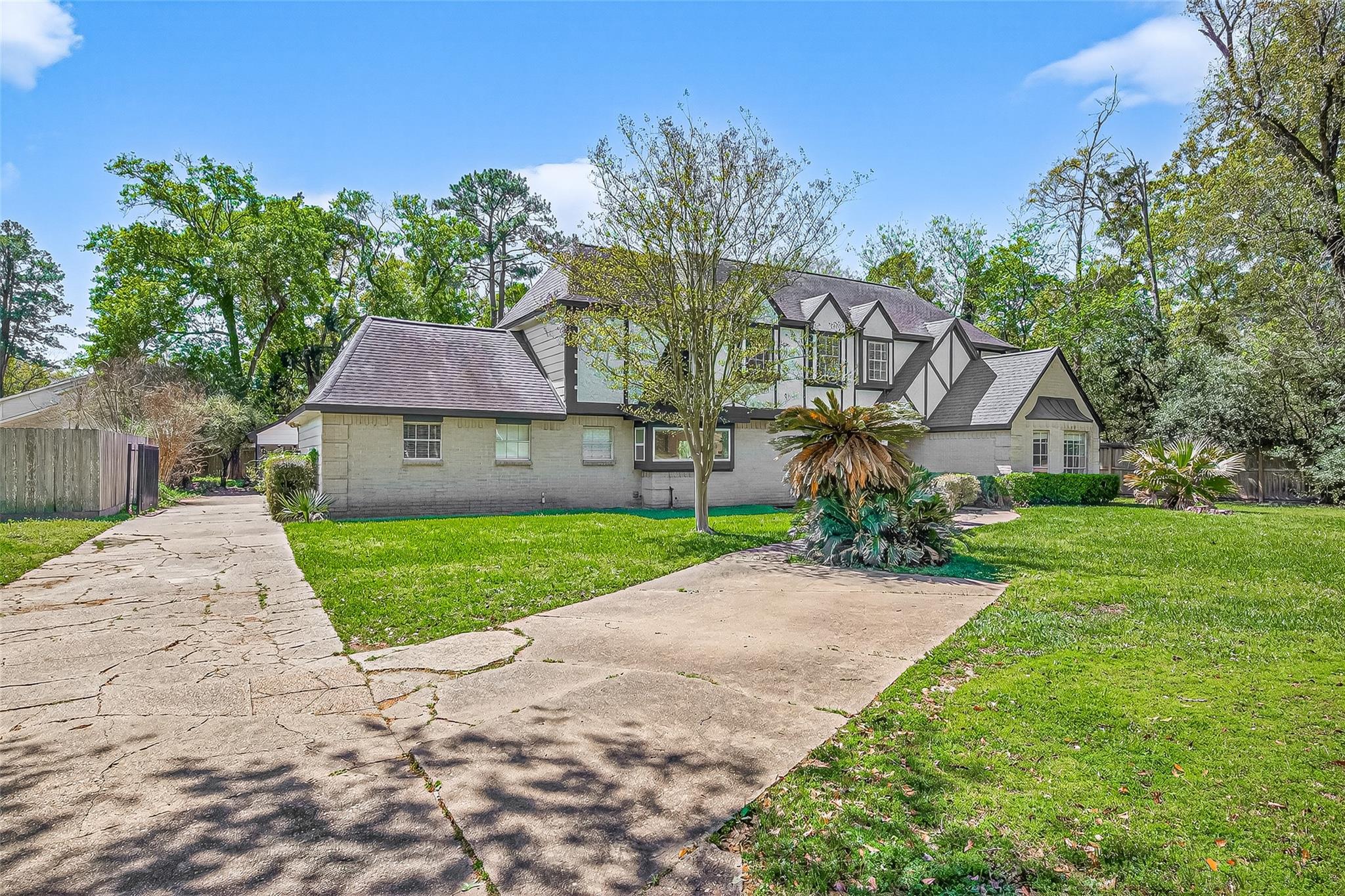 14407 Whispering Valley Drive