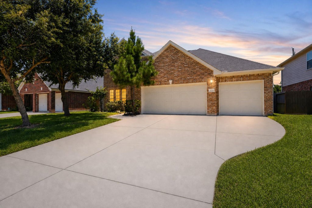 Photo of 25926 Morgan Springs, Spring, TX 77373 (MLS # 40602508)