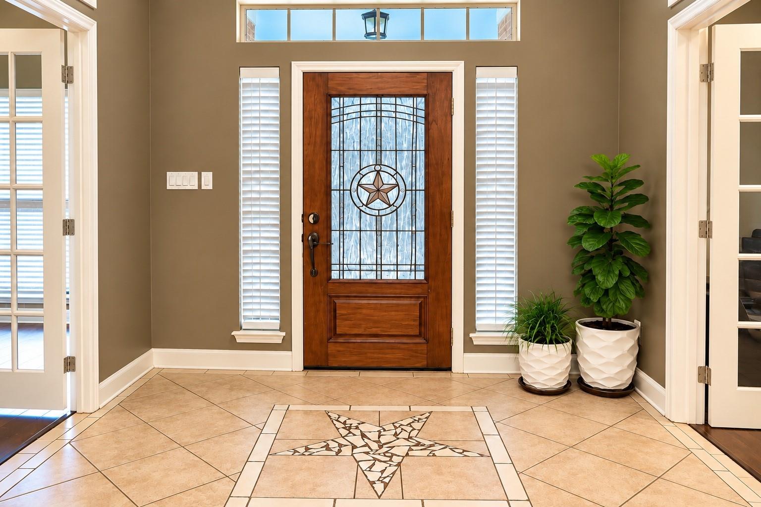 307 Standing Oaks Lane