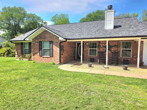 Photo of 206 Jones Road, Elkhart, TX 75839 (MLS # 23592499)