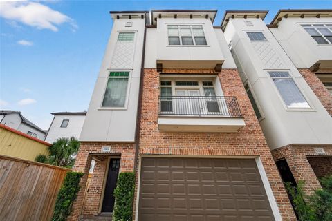 1040 W 26th Street A Houston TX 77008