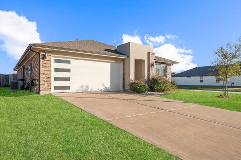 Photo of 7435 Teton Creek Trace, Richmond, TX 77407 (MLS # 34592807)