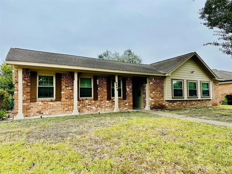 Photo of 8038 Carvel Lane, Houston, TX 77036 (MLS # 22851041)