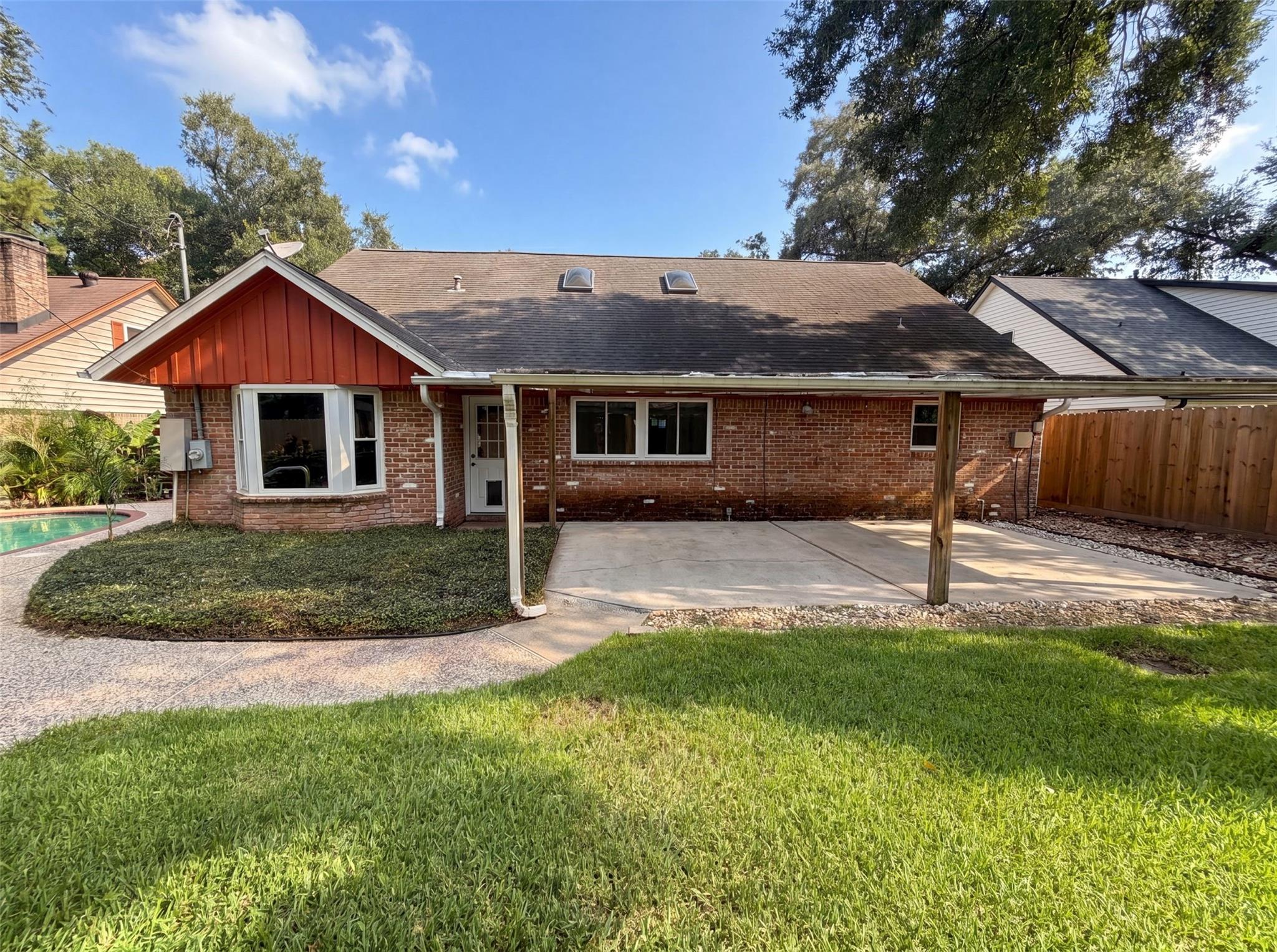 5116 E Bayou Drive
