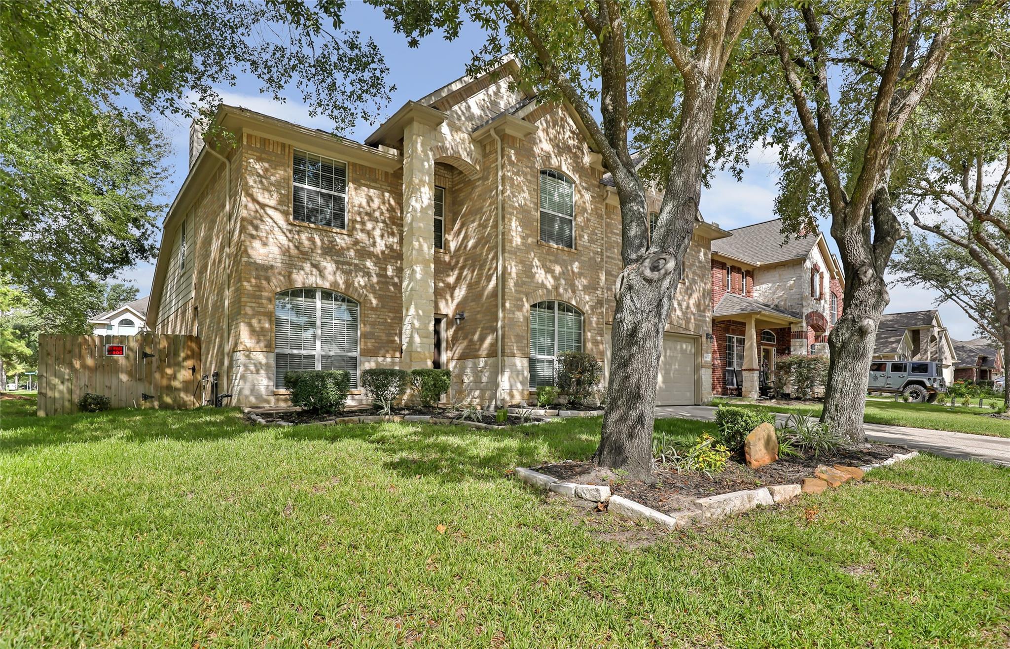 26032 Royal Emerald Lane
