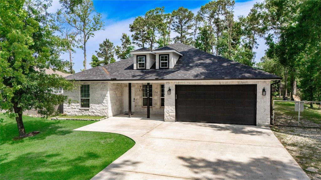 Photo of 18927 Iris Lane, Porter, TX 77365 (MLS # 86334900)