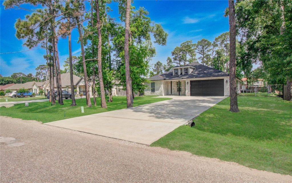 Photo of 18927 Iris Lane, Porter, TX 77365 (MLS # 86334900)