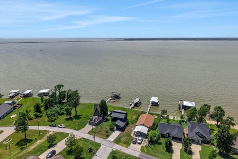 Photo of 546 W Cattle Drive, Onalaska, TX 77360 (MLS # 68523954)