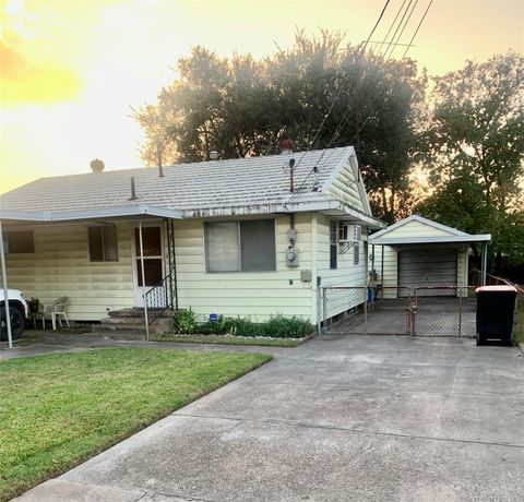 Photo of 638 Hollywood Street, Houston, TX 77015 (MLS # 50660710)