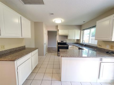 Photo of 3323 Green Fields Drive, Sugar Land, TX 77479 (MLS # 61966083)