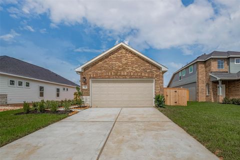 Photo of 24716 Lago Bay Lane, Huffman, TX 77336 (MLS # 64040632)