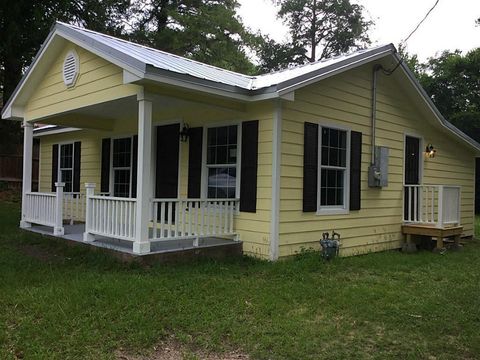 Photo of 404 Kelly Boulevard, Woodville, TX 75979 (MLS # 38114126)