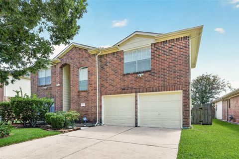 Photo of 1806 Oak Ridge Drive, Kemah, TX 77565 (MLS # 18232546)