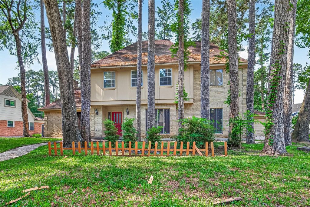 Photo of 11611 Pebbleton Drive, Houston, TX 77070 (MLS # 21960559)