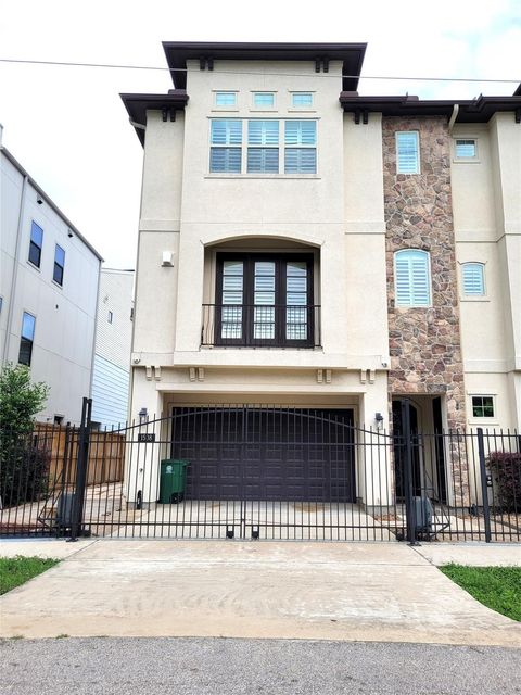Photo of 1508 Fowler Street, Houston, TX 77007 (MLS # 41201257)