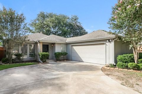Photo of 1022 Red Rock Canyon Drive, Katy, TX 77450 (MLS # 13146267)