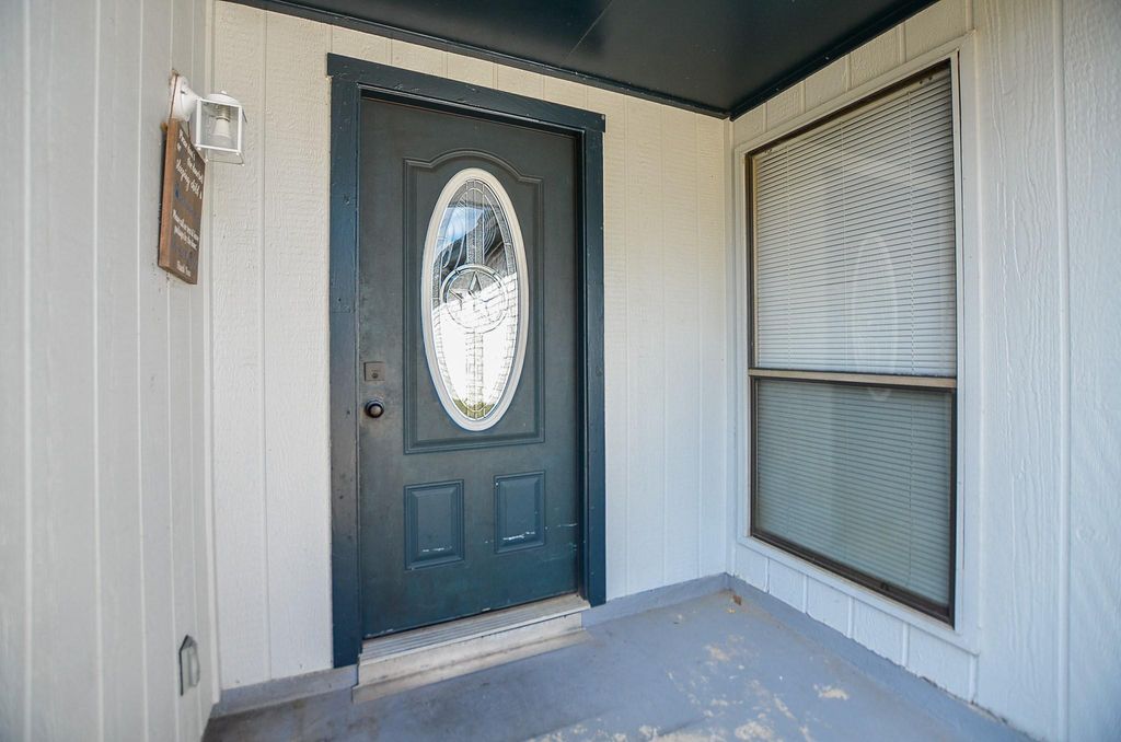 Photo of 17323 Glenpatti Drive, Houston, TX 77084 (MLS # 12395294)